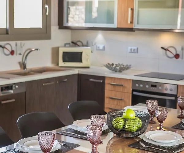 Sailing Kefalonia Willa Karavádhos