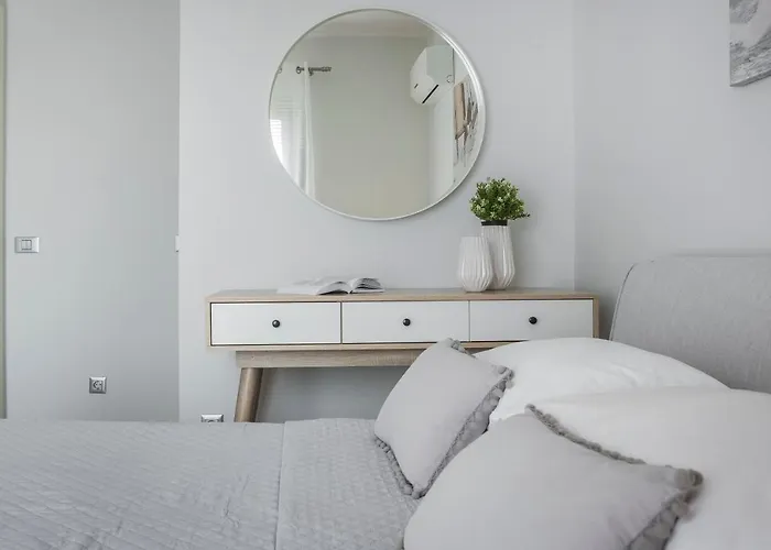 Sailing Kefalonia Karavádhos